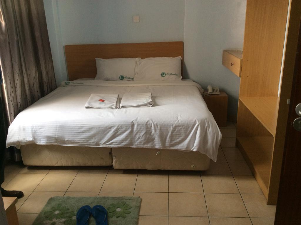 Bed and Breakfast La Jardine Nairobi Esterno foto