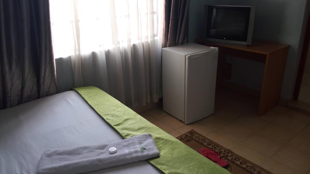 Bed and Breakfast La Jardine Nairobi Esterno foto