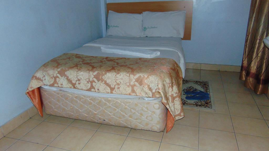 Bed and Breakfast La Jardine Nairobi Esterno foto