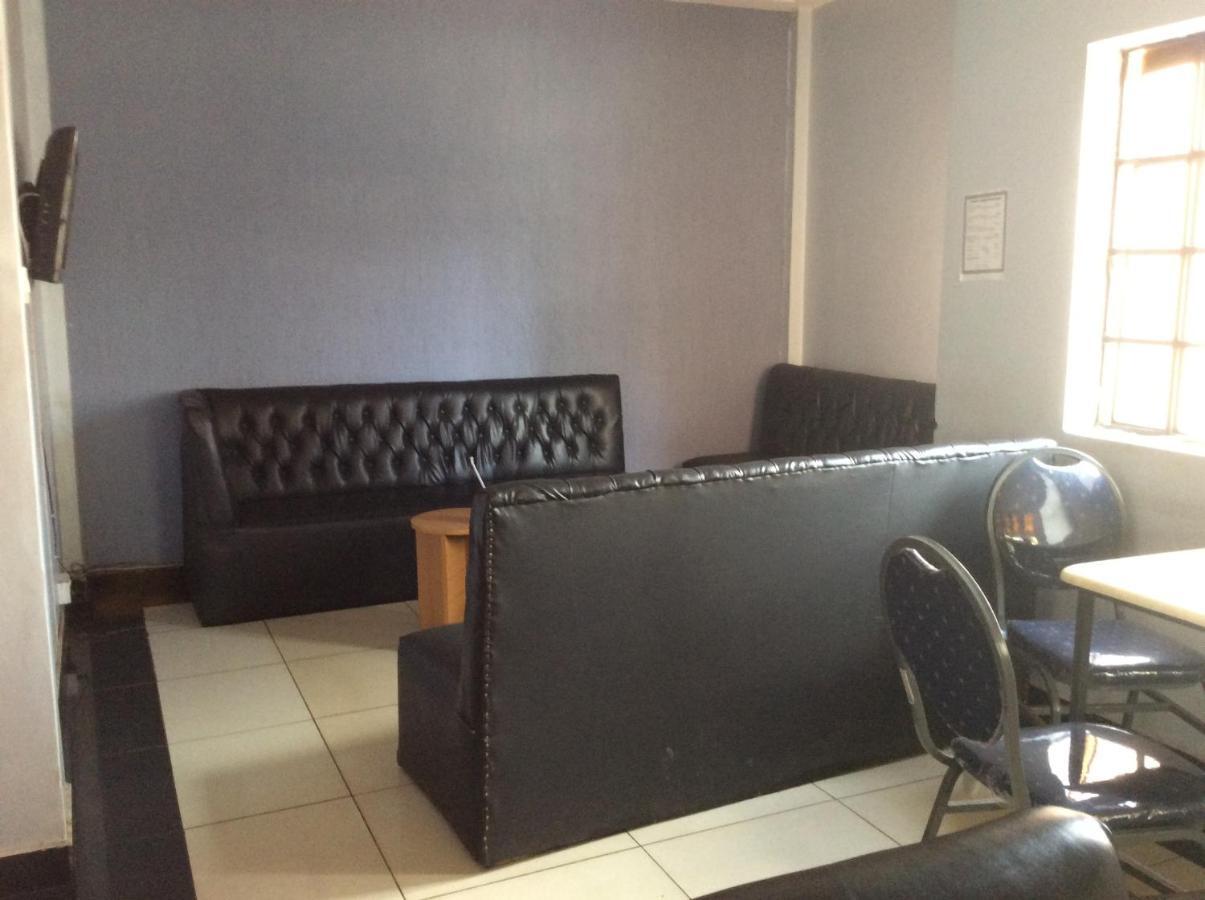 Bed and Breakfast La Jardine Nairobi Esterno foto